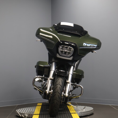 2026 Harley-Davidson® Street Glide® FLHX thumb 1