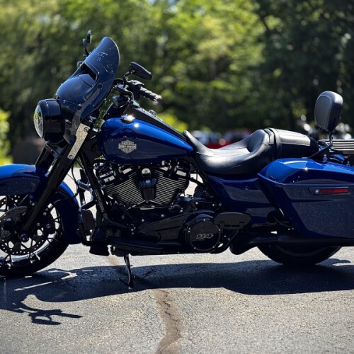 2023 Harley-Davidson® Road King® Special Bright Billiard Blue thumb 3