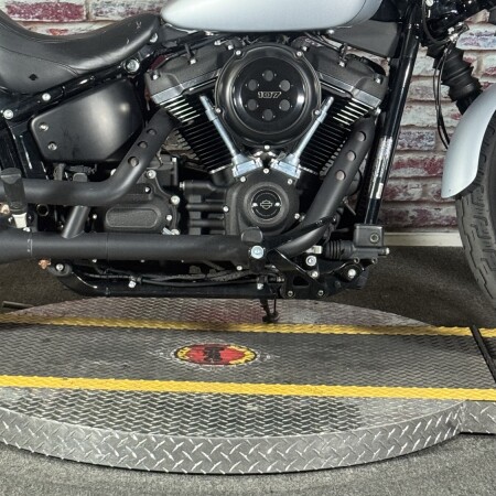 FXBB 2020 Street Bob® thumb 2