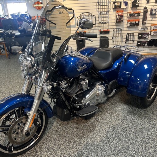 2022 Harley-Davidson® FLRT Freewheeler® thumb 3