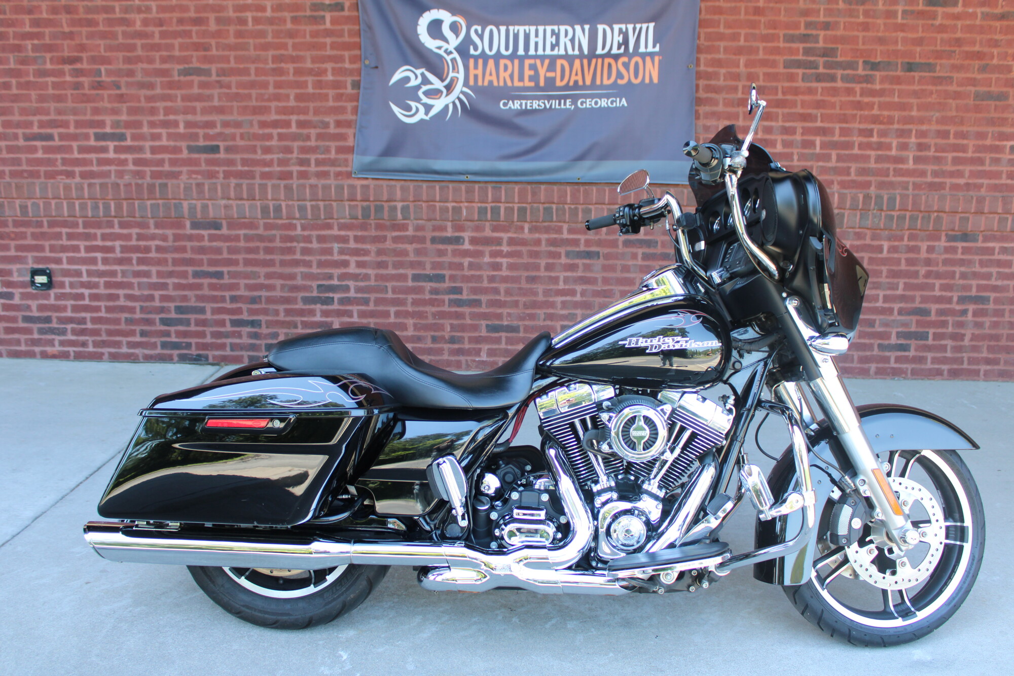 2016 Harley-Davidson® Street Glide® Special Black Denim