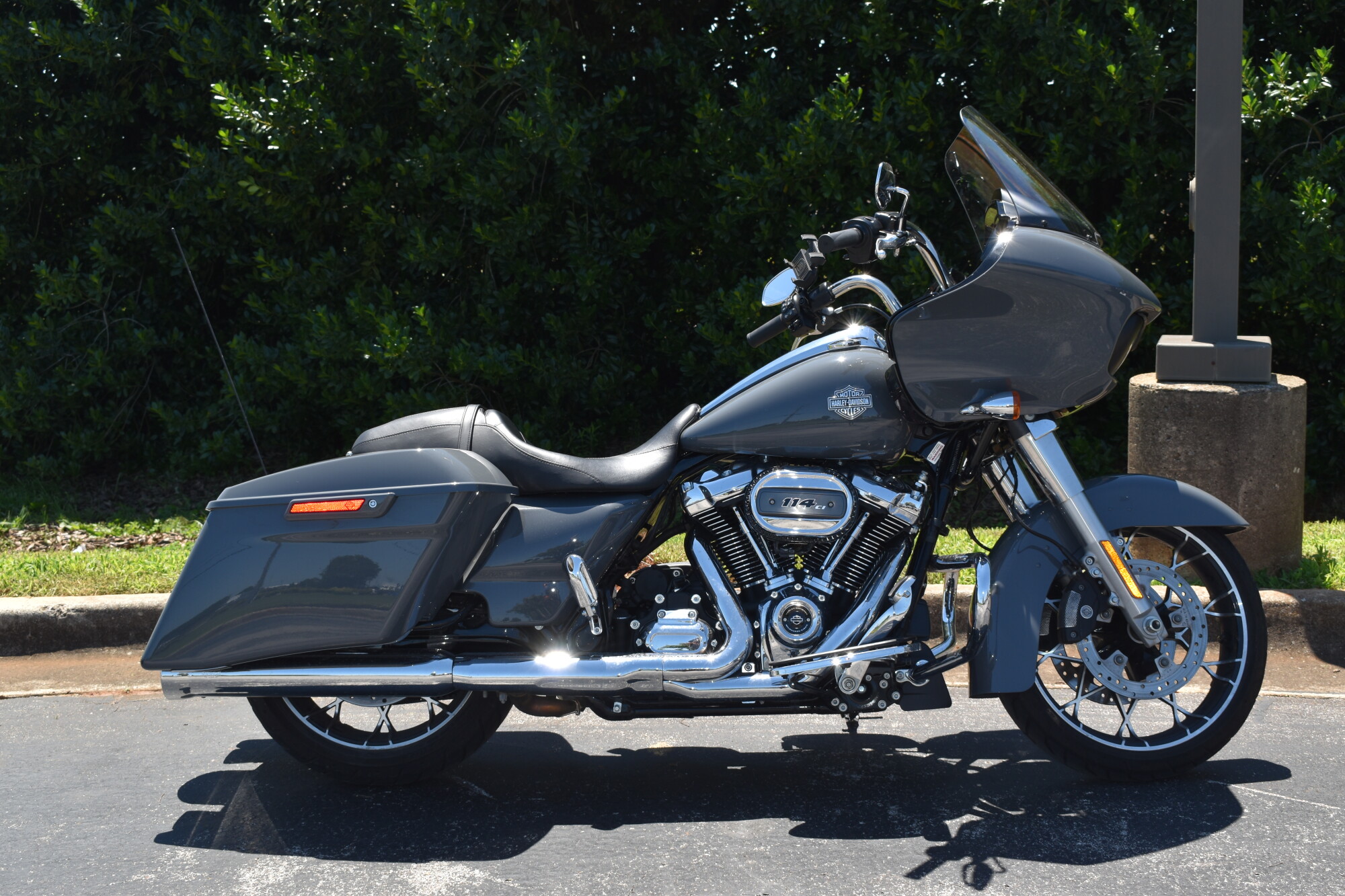 FLTRXS Road Glide® Special