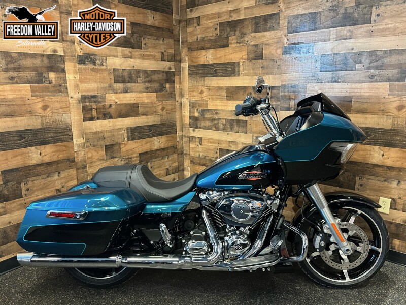 2026 Harley-Davidson® Road Glide® Teal Thunder / Vivid Black Chrome Trim FLTRX