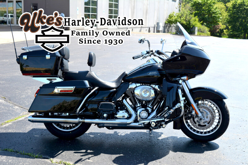 2009 Harley-Davidson® Road King® Black Cherry