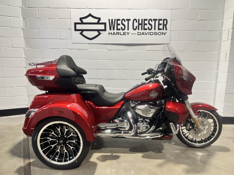 2026 Harley-Davidson® Street Glide 3 Limited Brilliant Red FLHLT