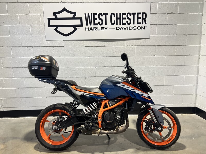 2024 KTM 390 Duke Electronic Orange