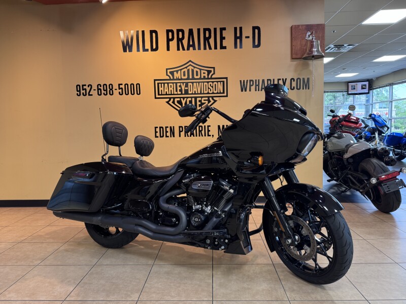 2020 Harley-Davidson® Road Glide® Special Vivid Black