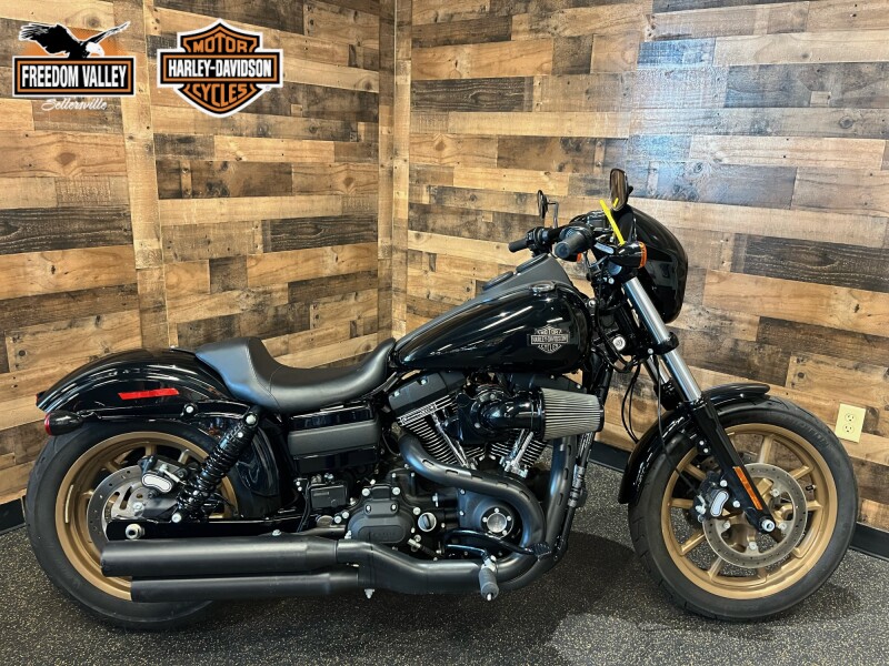 2016 Harley-Davidson® Low Rider® S Vivid Black FXDLS