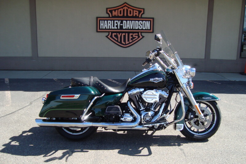 2015 Harley-Davidson® Road King® Deep Jade Pearl