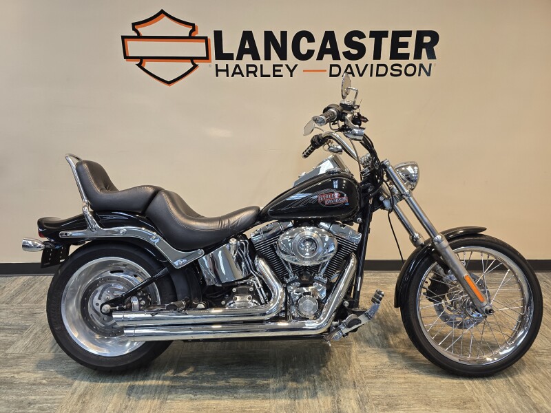 2007 Harley-Davidson® Softail® Custom Vivid Black FXSTC