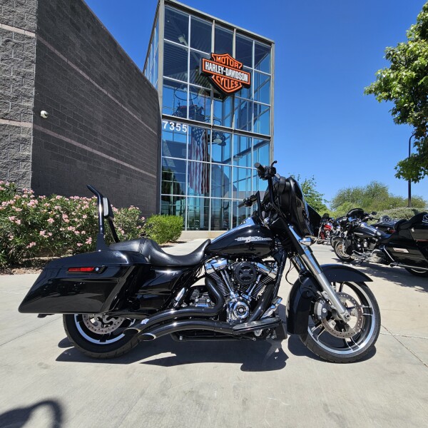 FLHX 2019 Street Glide®