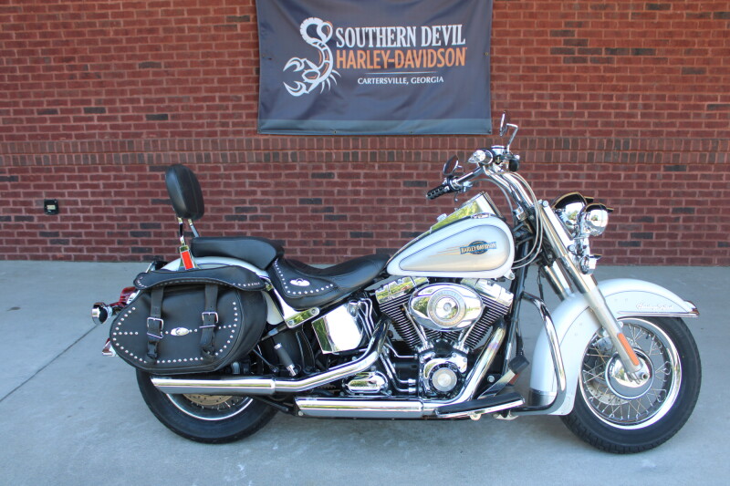 2008 Harley-Davidson® Heritage Softail® Classic Two-Tone White Gold Pearl/Pewter Pearl
