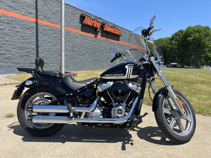 2024 Harley-Davidson® Softail® Standard Vivid Black