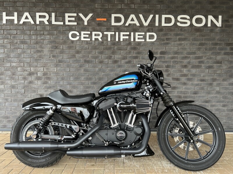 2018 Harley-Davidson® Iron 1200™ Vivid Black
