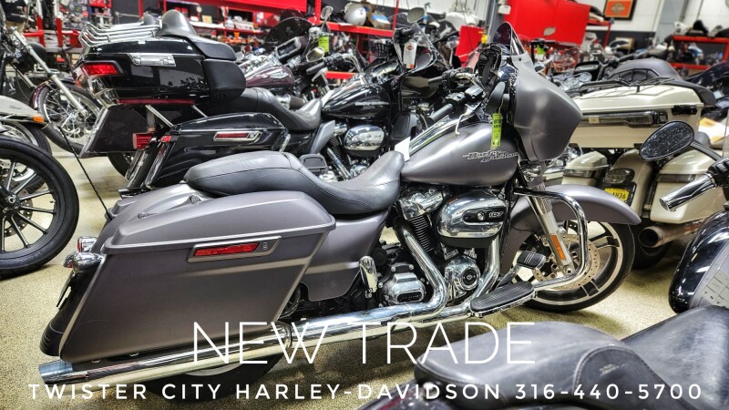 2017 Harley-Davidson® Street Glide® Special, FLHXS