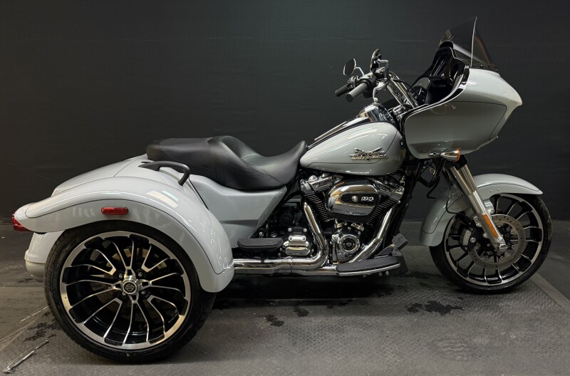 Harley-Davidson® Road Glide 3 2024 FLTRT GREY