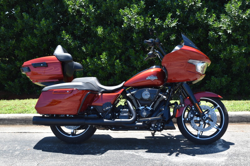 FLTRX 2025 Road Glide™