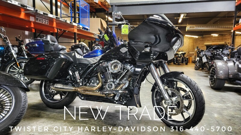 2022 Harley-Davidson® Road Glide® Special, FLTRXS