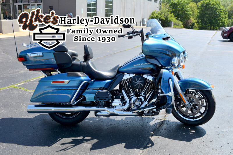 2014 Harley-Davidson® Ultra Limited Daytona Blue