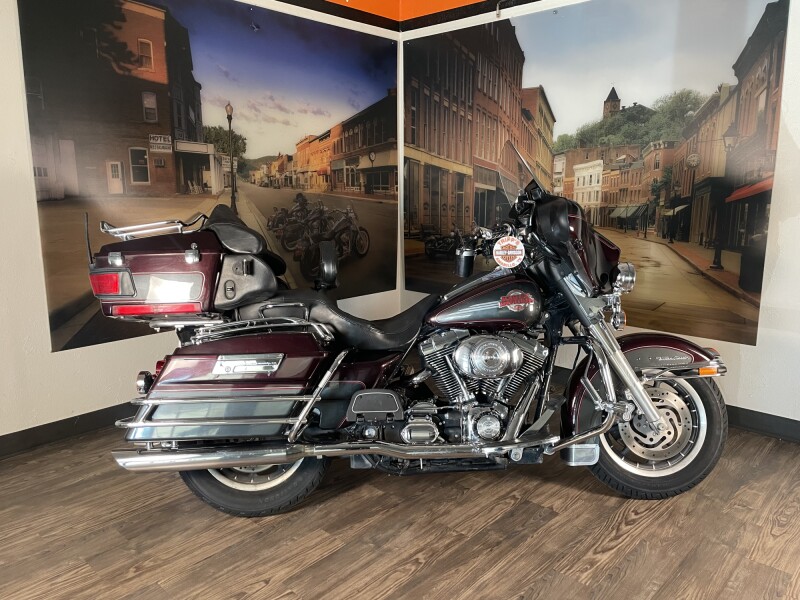 2005 Harley-Davidson® Electra Glide® Classic Black Cherry Pearl