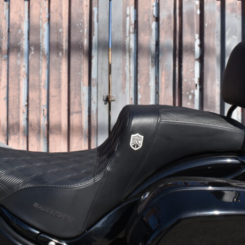 2018 Harley-Davidson® Street Bob® FXBB thumb 1