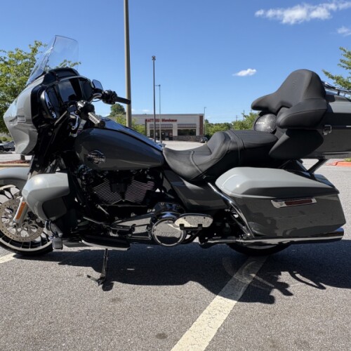 2026 Street Glide Limited Dark Billiard Gray Chrome Trim thumb 1