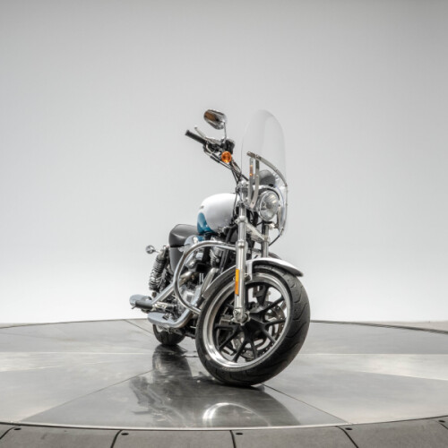 2016 HARLEY-DAVIDSON XL883L Superlow in Crushed Iced Pearl/Frosted Teal Pearl thumb 1