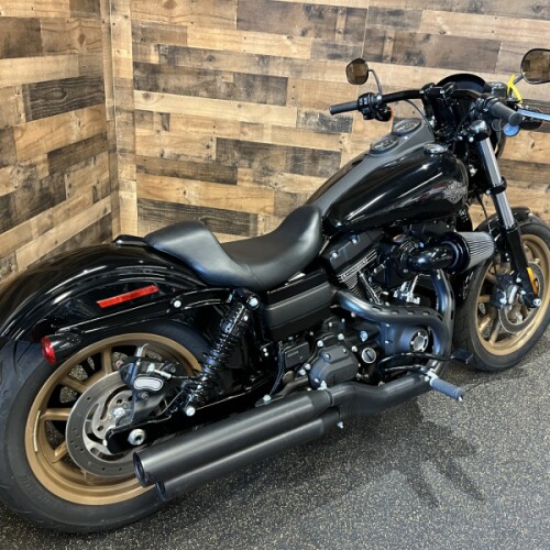 2016 Harley-Davidson® Low Rider® S Vivid Black FXDLS thumb 2