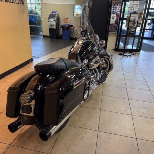 2017 Harley-Davidson® Road King® Vivid Black thumb 0