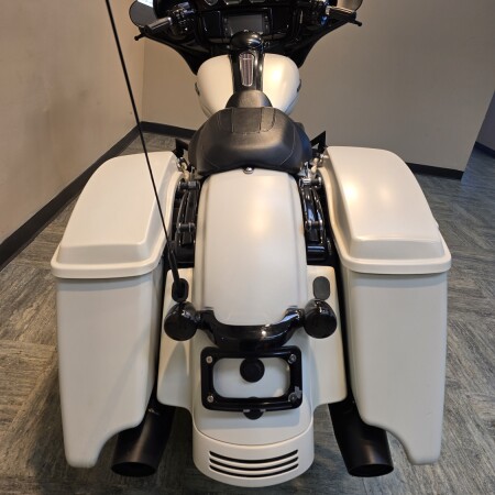 2018 Harley-Davidson® Street Glide® Special Bonneville Salt Denim FLHXS thumb 2