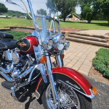 2007 Harley-Davidson® Heritage Softail® Classic RED/ BLACK PEARL thumb 2