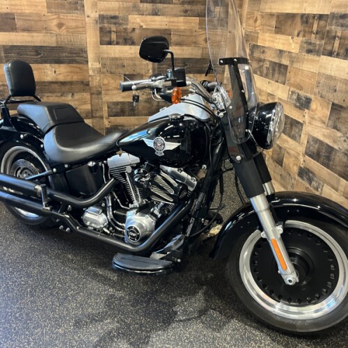 2014 Harley-Davidson® Fat Boy® Vivid Black Black Trim FLSTFB103 thumb 3