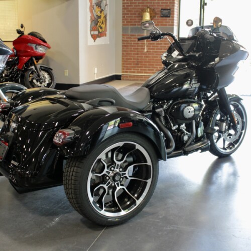 2026 Harley-Davidson Road Glide 3 thumb 2