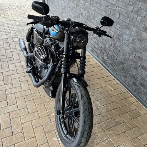 2018 Harley-Davidson® Iron 1200™ Vivid Black thumb 0