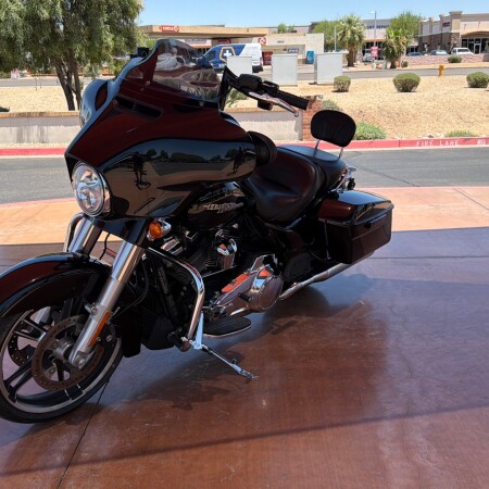 FLHXS 2017 Street Glide® Special thumb 3