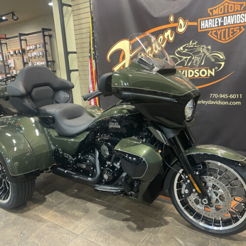 2026 Harley-Davidson® Street Glide 3 Limited Olive Steel Metallic / Vivid Black Black Trim thumb 3