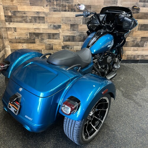 2026 Harley-Davidson® Road Glide 3 Teal Thunder FLTRT thumb 2