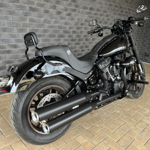 2022 Harley-Davidson® Low Rider® S Vivid Black thumb 2