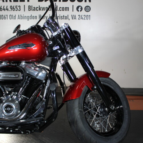 2018 Softail Slim® FLS  thumb 2