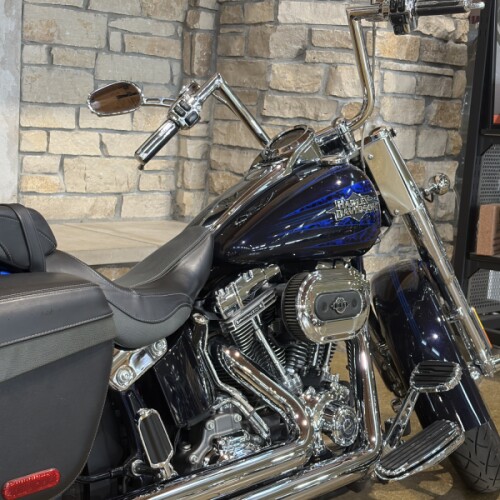 FLSTSE3 2012 CVO™ Softail® Convertible thumb 2