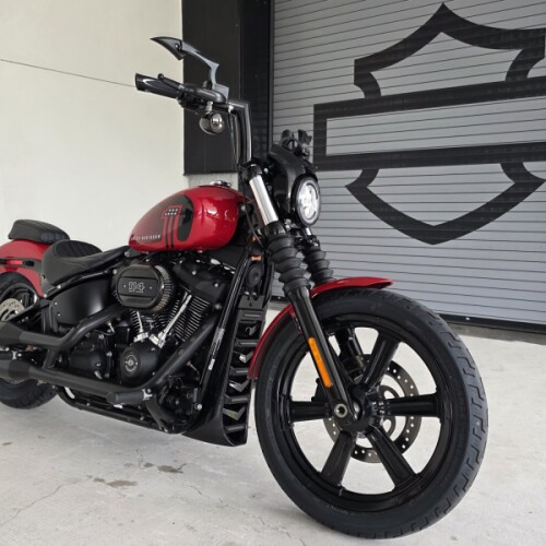 2022 Harley-Davidson® Street Bob® 114 Redline Red thumb 3