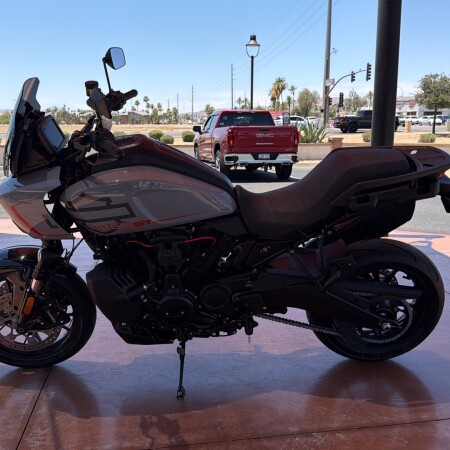 RA1250ST 2026 Pan America® 1250 ST thumb 2