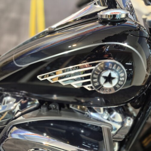 2026 Harley-Davidson® Fat Boy® Vivid Black Chrome Trim thumb 0