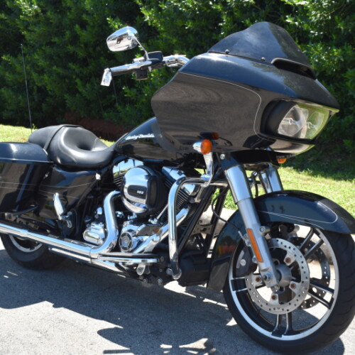 2016 Harley-Davidson® Road Glide® Special | Used Touring Motorcycle thumb 3