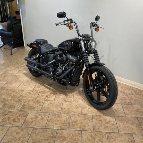 2024 Harley-Davidson® FXBBS Street Bob® 114 Vivid Black thumb 2
