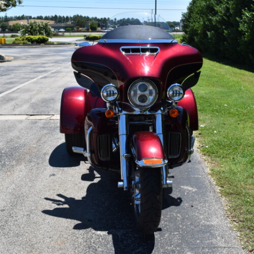 2014 Harley-Davidson® Tri Glide® Ultra thumb 2