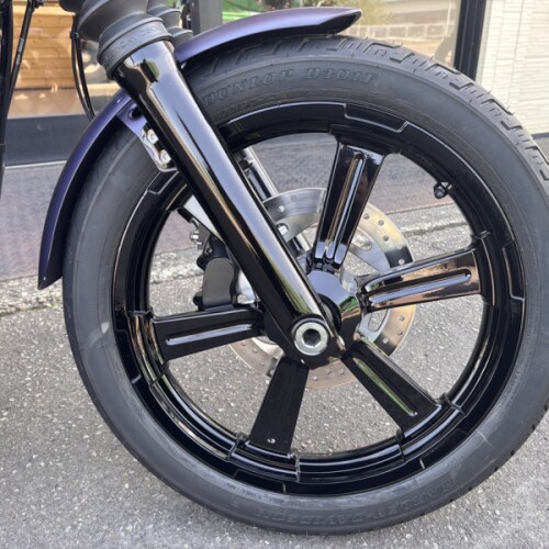 2025 Harley-Davidson® Street Bob™ Purple Abyss Denim w/Cast Wheels thumb 2