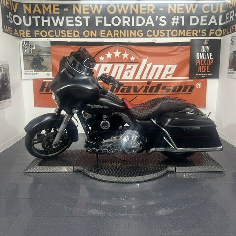 FLHXS 2016 Street Glide® Special thumb 3