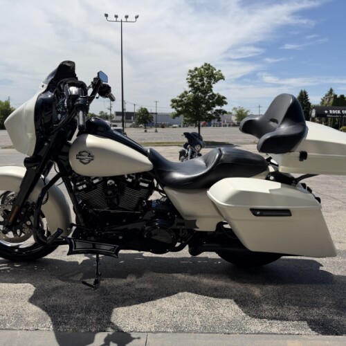 FLHXS 2018 Street Glide® Special thumb 0