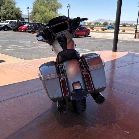 FLHXSE 2023 CVO™ Street Glide® thumb 0